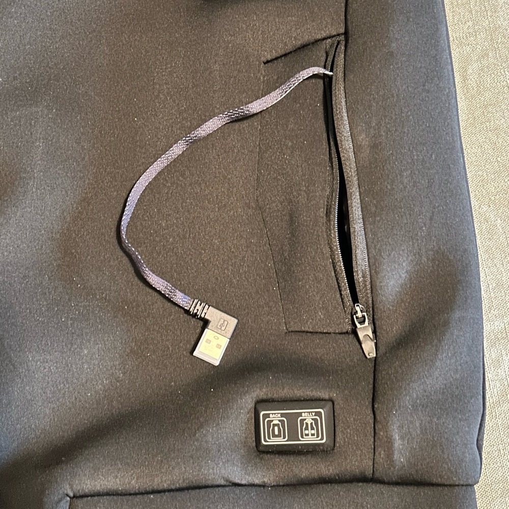 Dozowoom heated Black Vest size XL - Picture 2 of 12